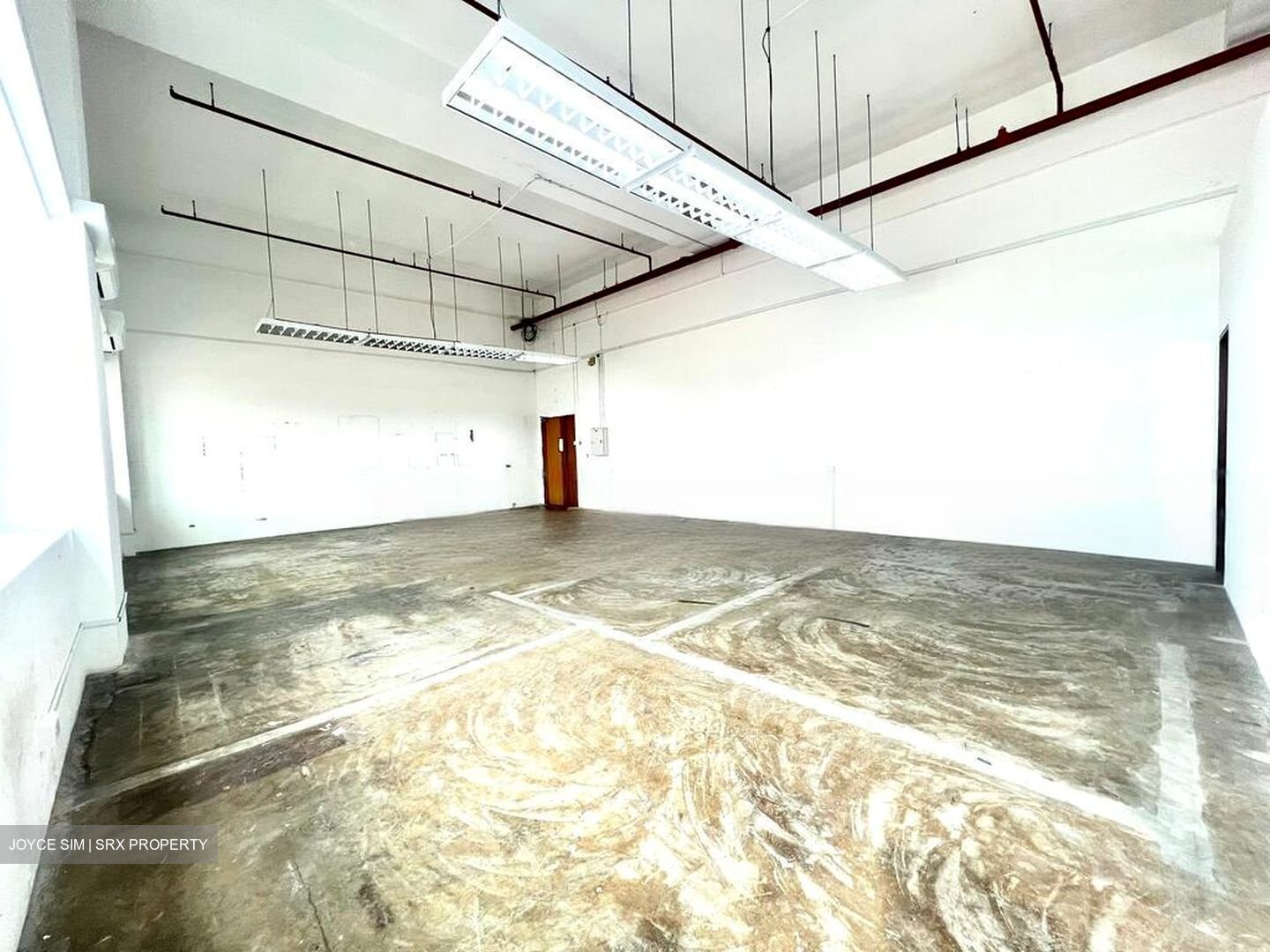Centro Bianco (D19), Factory #457624071